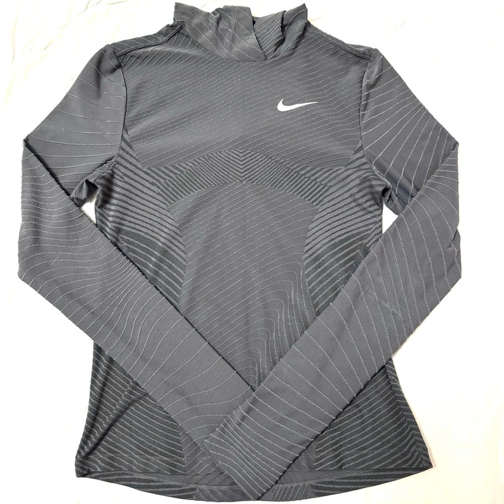 Nike Dri-FIT Active Hoodie Long Sleeve Top!